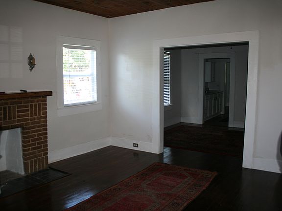 2nd image of 247 Clifford Ct