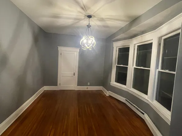 (undisclosed Address), Elizabeth, NJ 07208