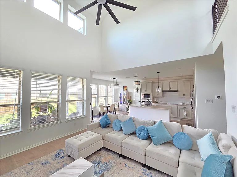 124 Mission Oaks Dr — Photo 14