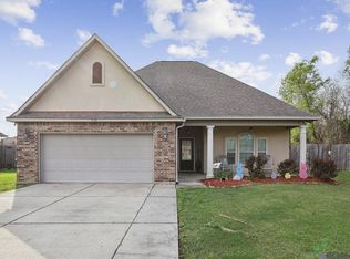 7108 Rue St, Addis, LA 70710