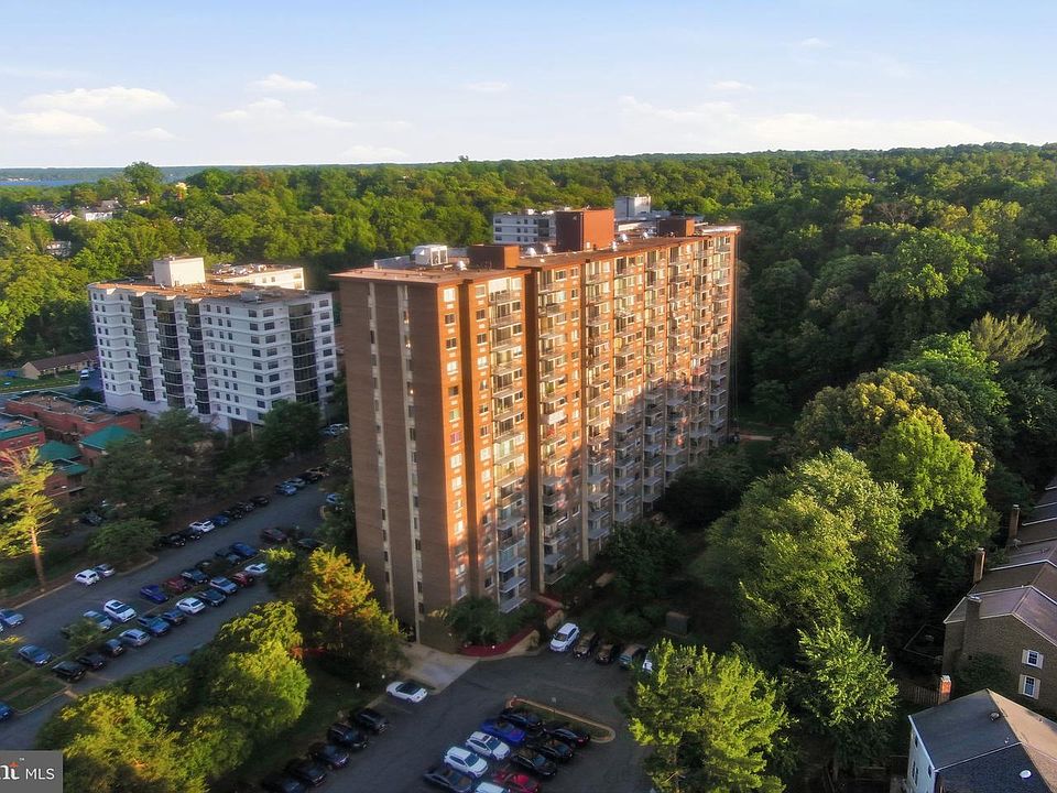 1st image of 2059 Huntington Ave APT 304