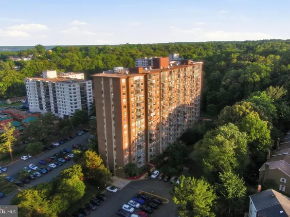 2059 Huntington Ave APT 304, Alexandria, VA 22303