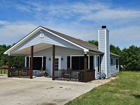 3rd image of 2611 Zachary Dr