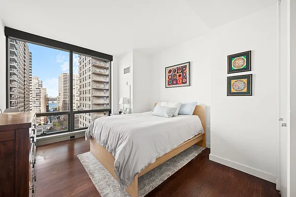 Rented by Compass | media 5