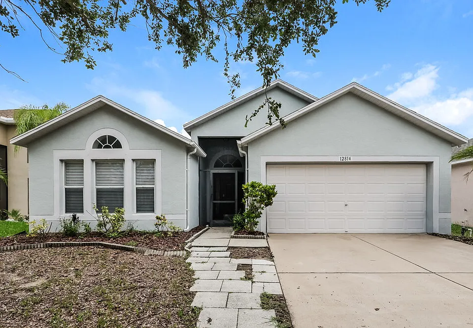 12814 Lake Vista Dr