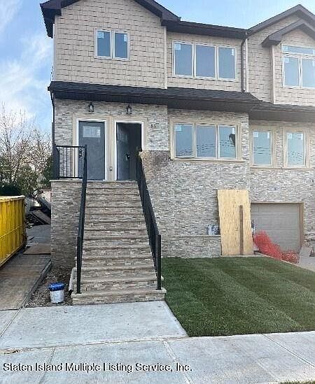 1st image of 55 Windemere Ave