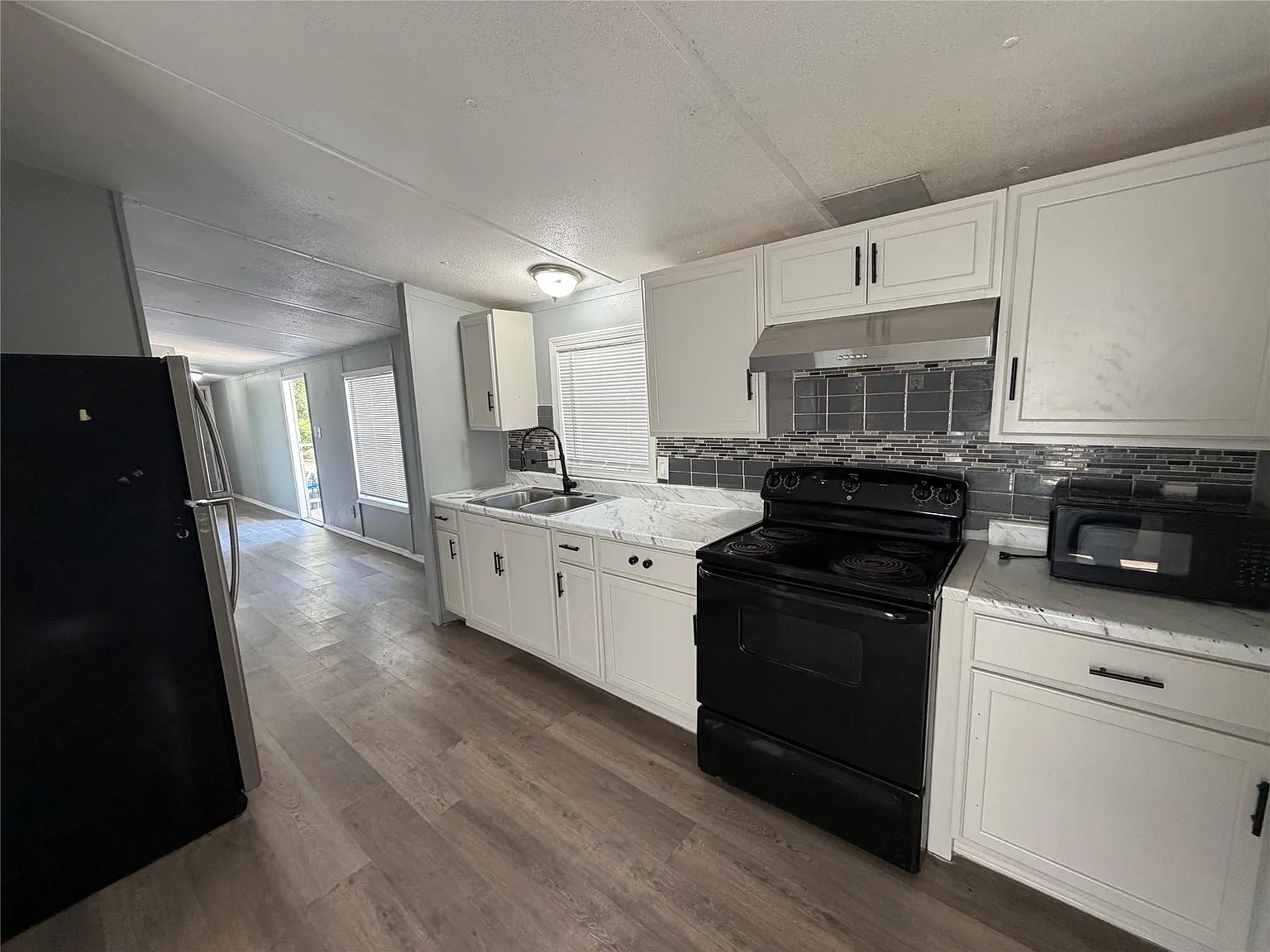 3 bed, 2.0 bath, $1,250 — Photo 4