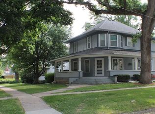 607 Grove Ave, Corning, IA 50841