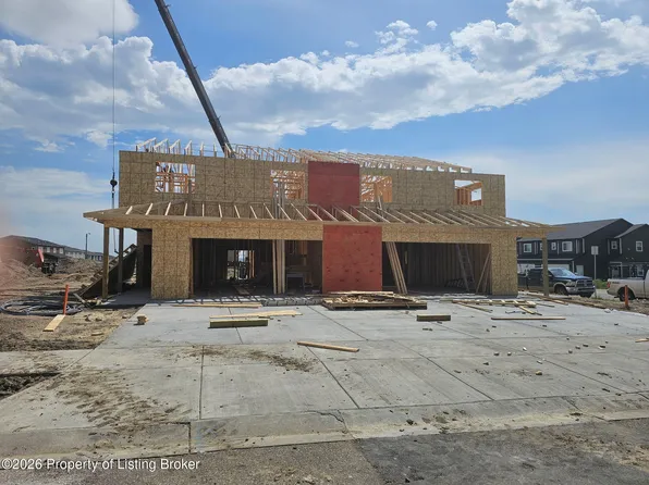 2904 29th Ave W, Williston, ND 58801