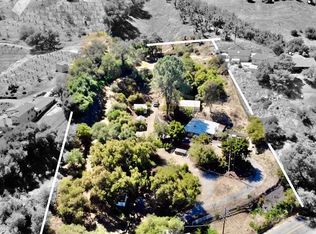 1027 S Live Oak Park Rd, Fallbrook, CA 92028