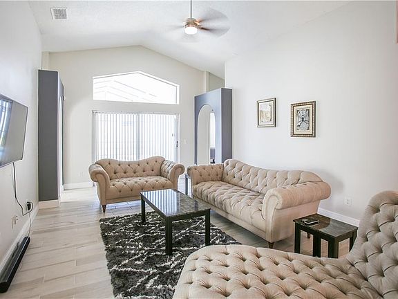 4th image of 7834 Myrtle Oak Ln
