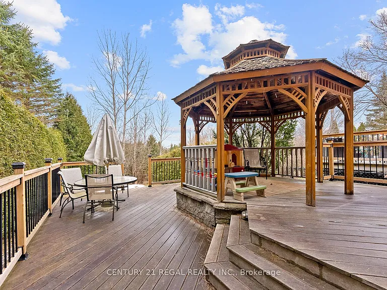42 Ballymore Dr — Photo 48