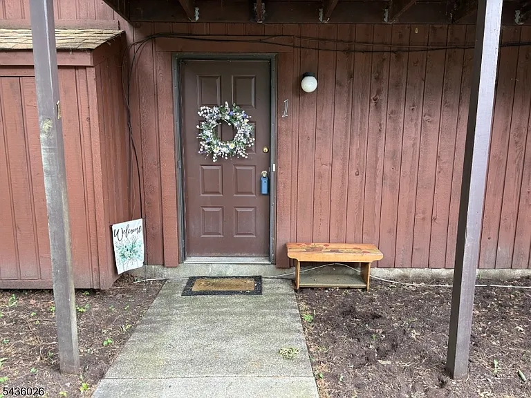 2 Brandywine Ct #1 — Photo 2