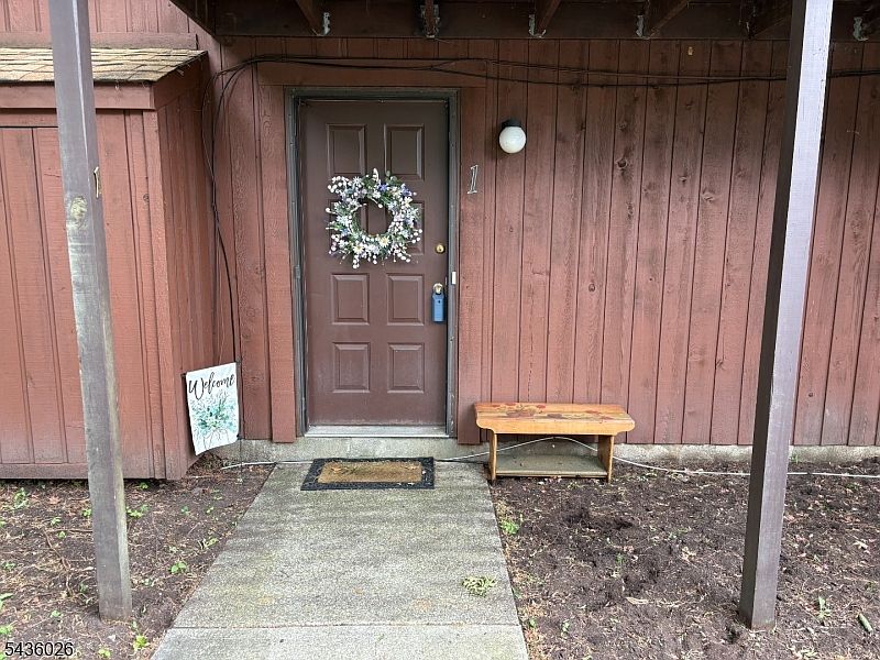 2nd image of 2 Brandywine Ct Unit 1
