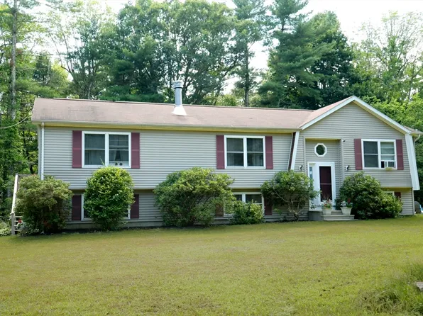711 High Hill Rd, Dartmouth, MA 02747