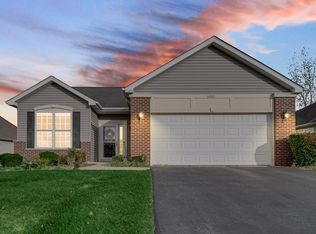 10325 Birchbrook Dr, Dyer, IN 46311