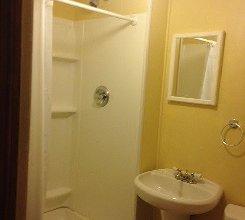 5th image of 3035 Bryant Ave S APT 2