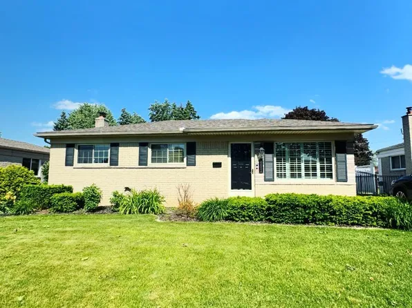32552 Stricker Dr, Warren, MI 48088