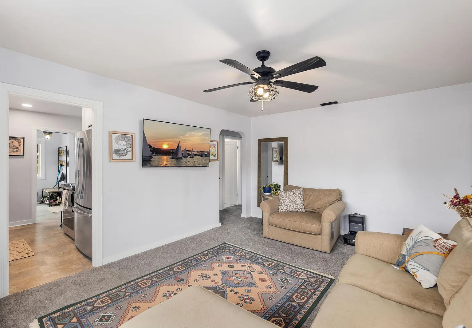 3 bed, 1.5 bath, 960 sqft, $3,200 — Photo 4