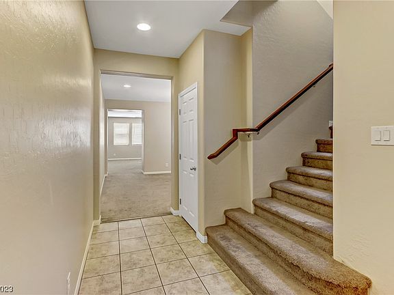 3rd image of 269 Garden Trellis Ct
