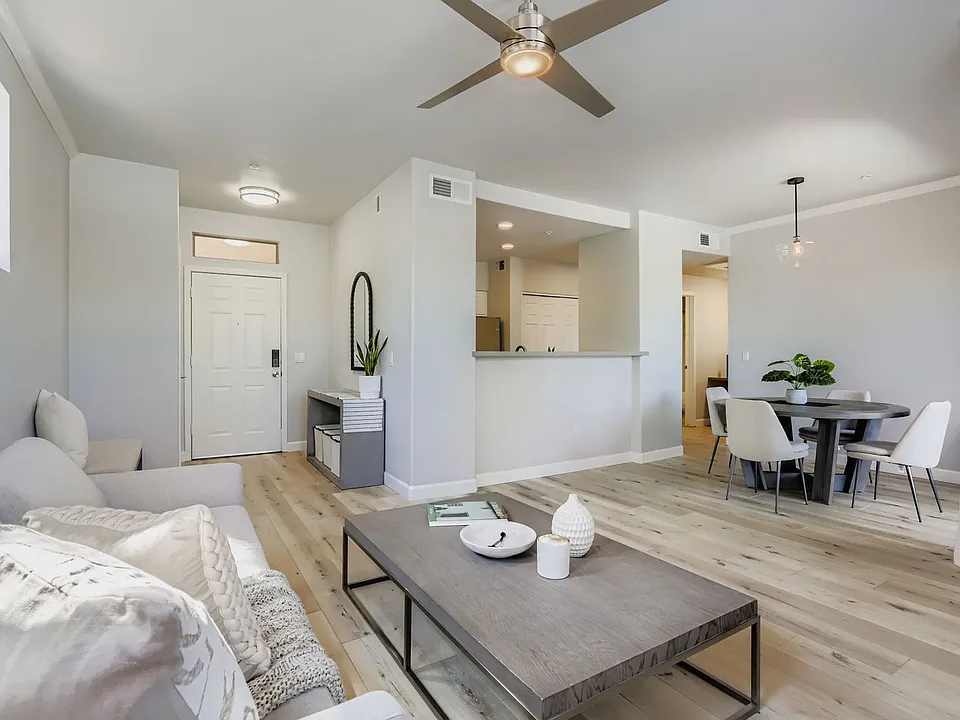 20100 N 78th Pl #2086