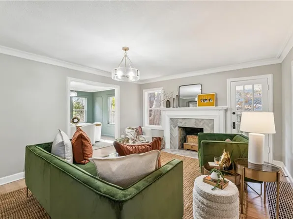 209 E 72nd Ter, Kansas City, MO 64114