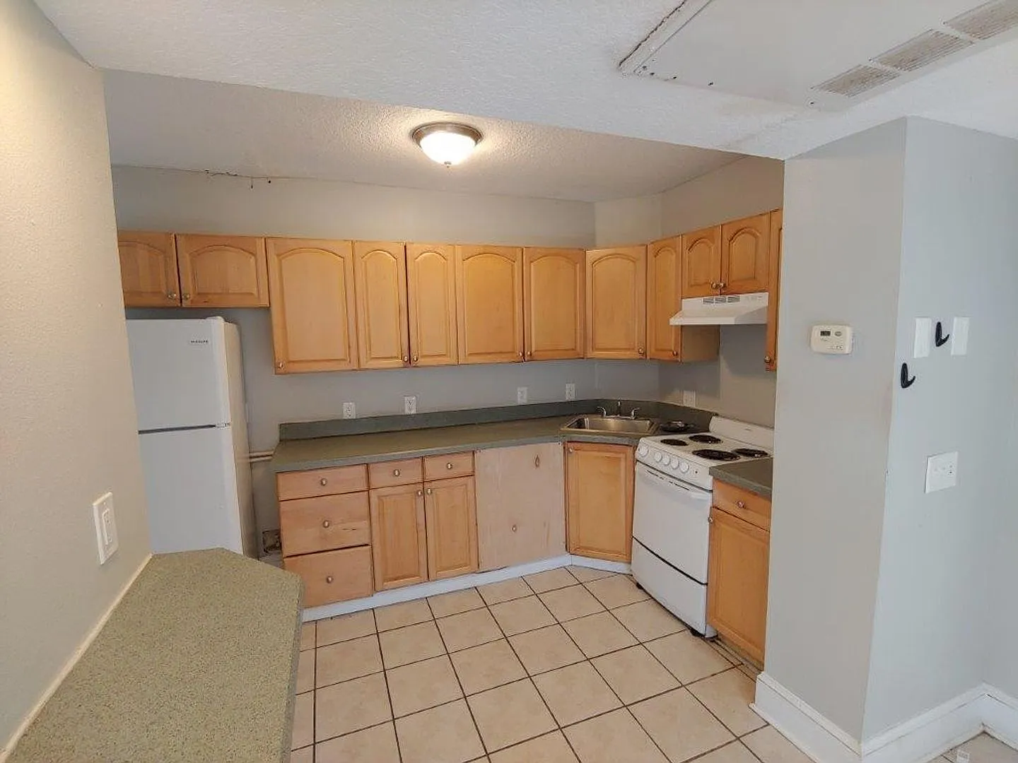 139 Cottage — Photo 4