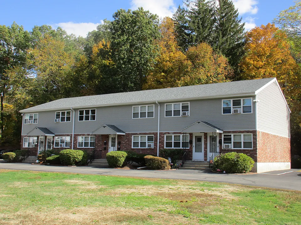 5 Pond St #8