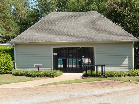 Pool House