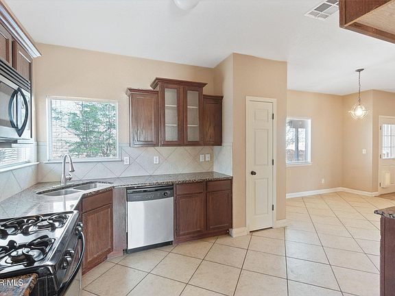 4th image of 2120 Shreya St