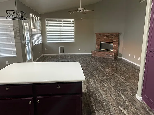 6421 W Wahalla Ln — Photo 5