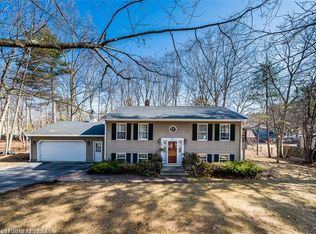 30 Stagecoach Ln, Windham, ME 04062