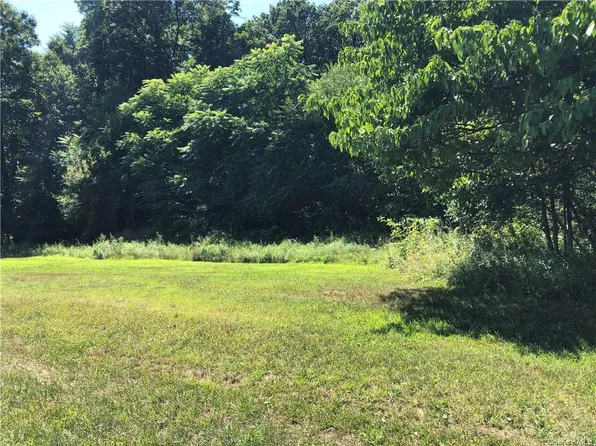 21 Muddy Kill Ln, Montgomery, NY 12549