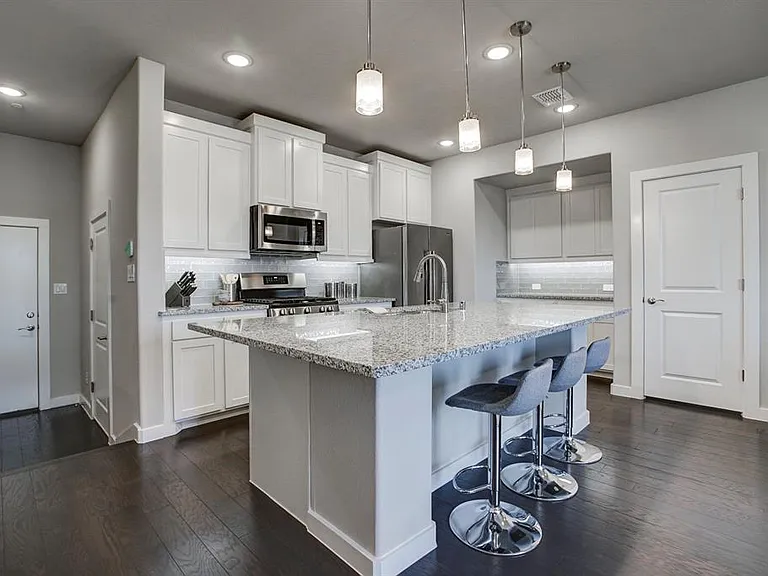 1317 Pebblebrook Dr — Photo 41