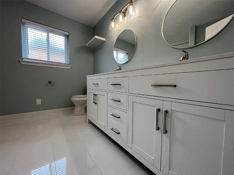 10903 Albury Dr — Photo 14