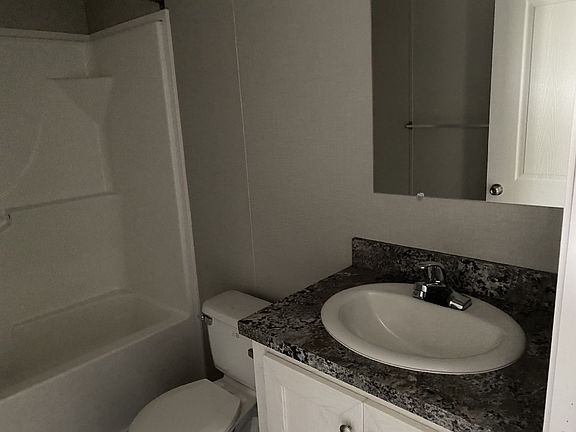 4th image of 408 Lazy Creek Way