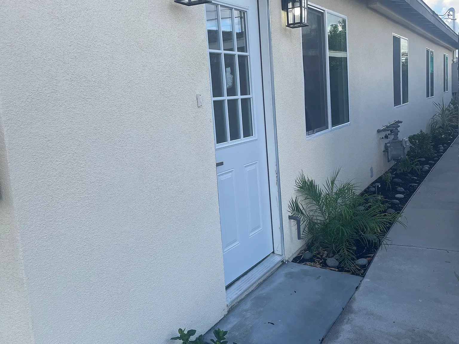1 bed, 485 sqft, $2,200 — Photo 2
