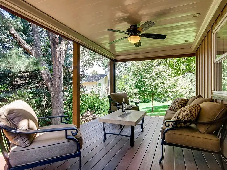 1658 Bear Mountain Dr — Photo 15