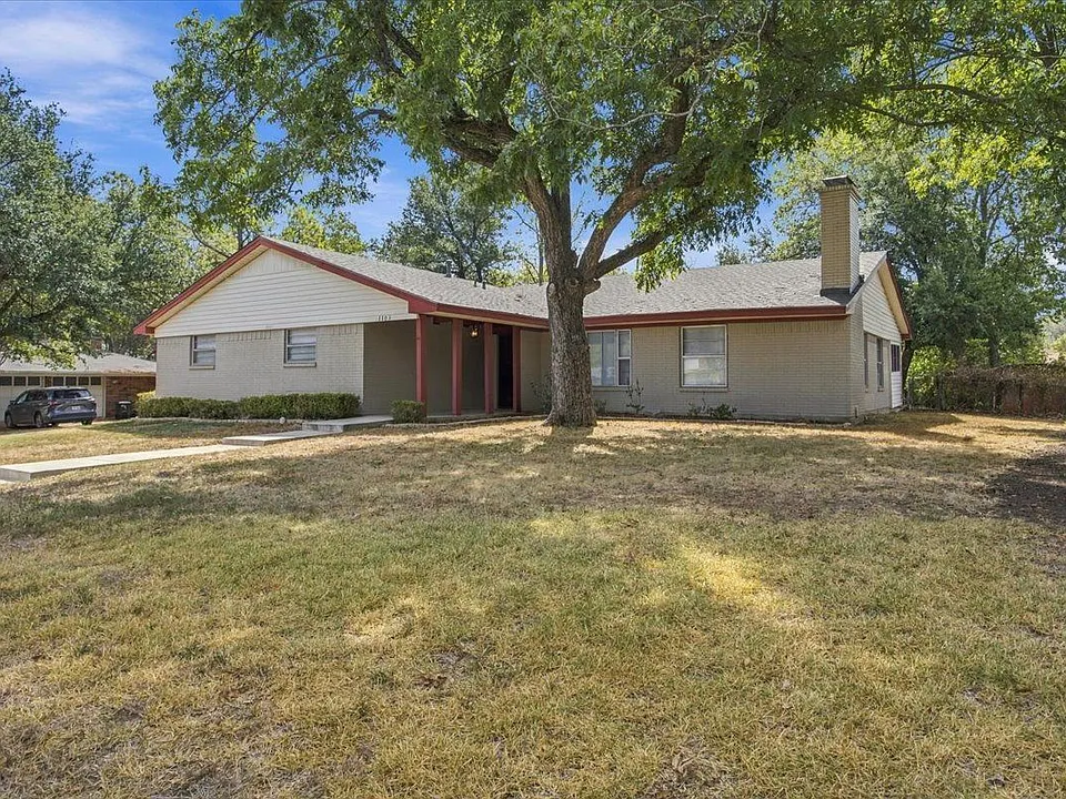 1105 Northwood Dr