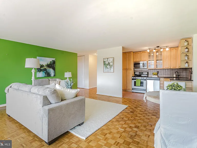 1401 Pennsylvania Ave #208 — Photo 24