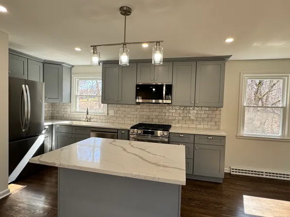 197 Brook Street, Hamden, CT 06514