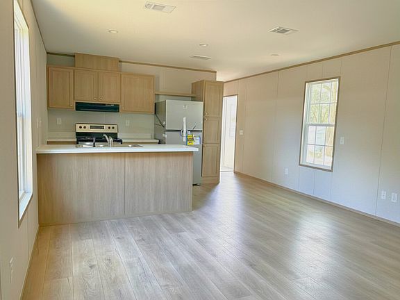 3rd image of 10615 Ohio Avenue Dalia #19