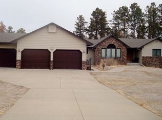 8320 Blackbird Ct, Rapid City, SD 57702