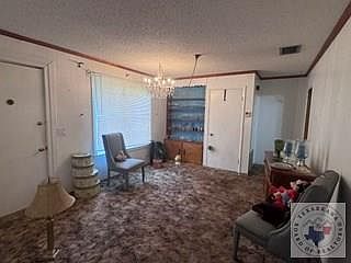 5th image of 205 Patterson St