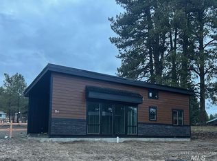 114 Raven Loop, Cascade, ID 83611