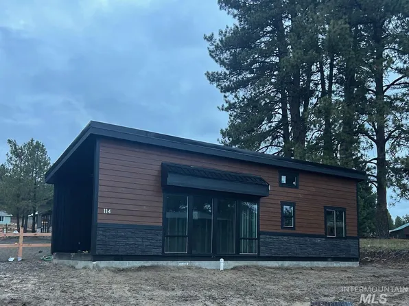 114 Raven Loop, Cascade, ID 83611