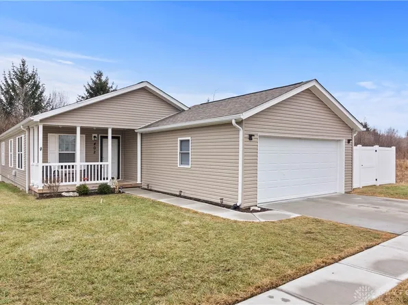 402 Park Hills Xing #60, Fairborn, OH 45324