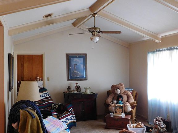 3rd image of 104 Richwood Dr