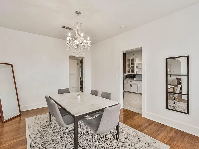 4518 Bernardo De Galvez Ave — Photo 11