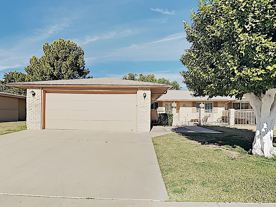 1st image of 10405 W Roundelay Cir